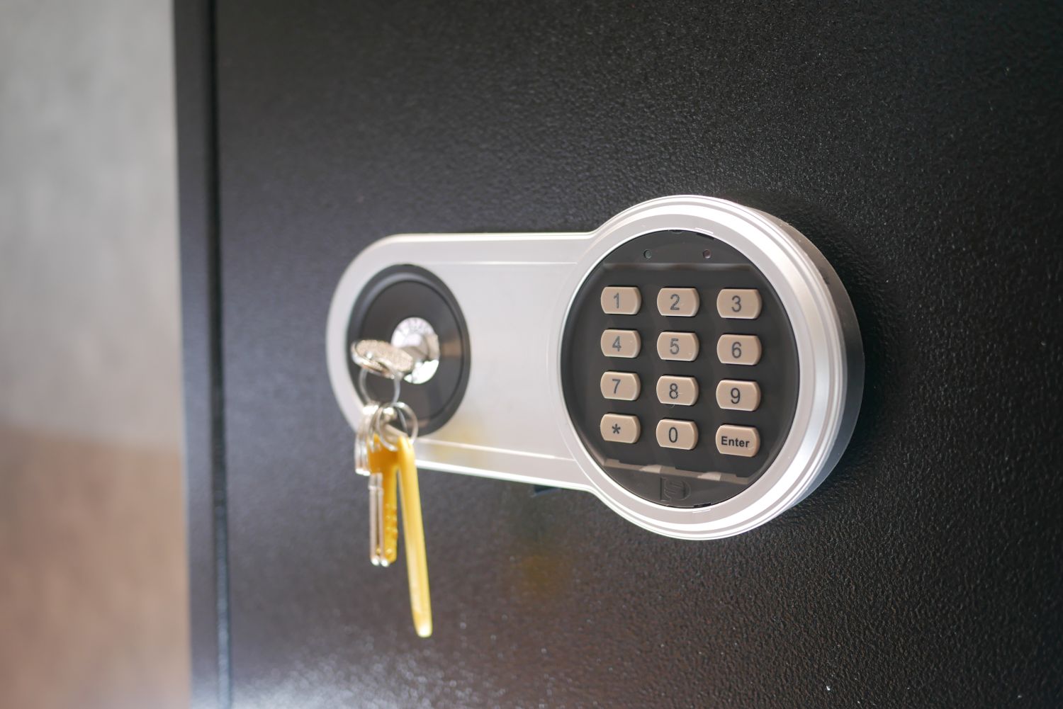 Full-service Locksmith Shop